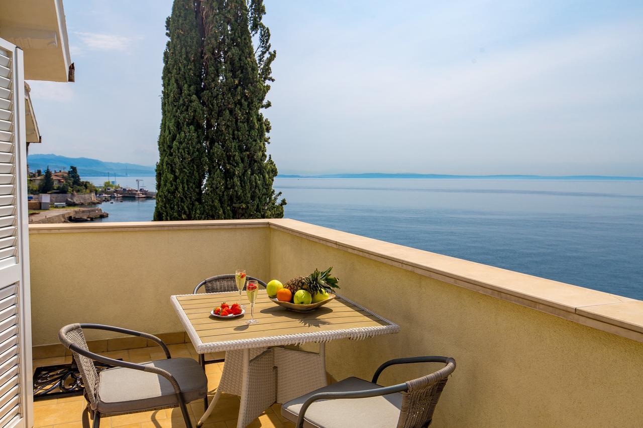 Apartments Villa Nora Rijeka Extérieur photo